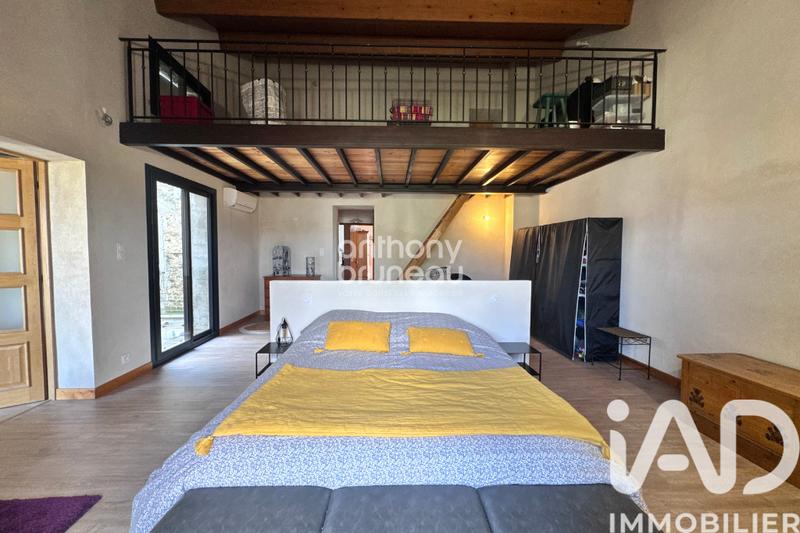 Maison - 190 m² - 5 pièces