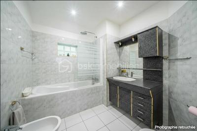 Pavillon - 90 m² - 5 pièces