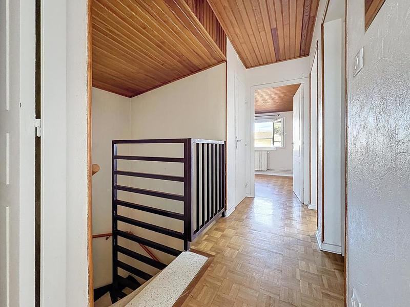 Maison - 95 m² - 5 pièces