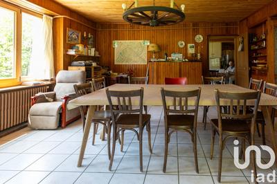 Maison - 290 m² - 15 pièces