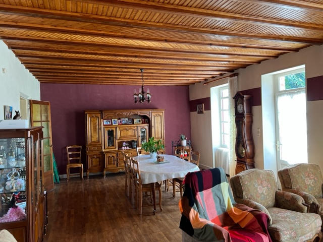 Maison - 122 m² - 6 pièces