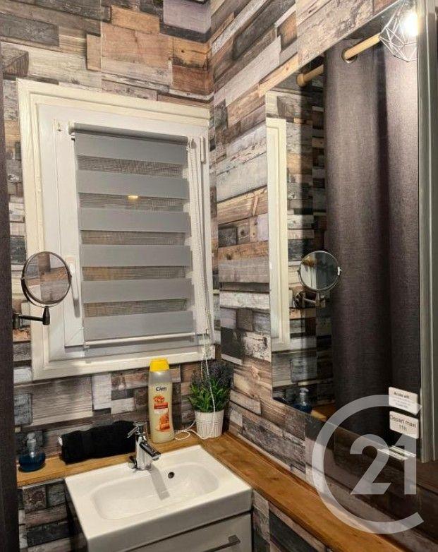 Appartement - 82 m² - 7 pièces