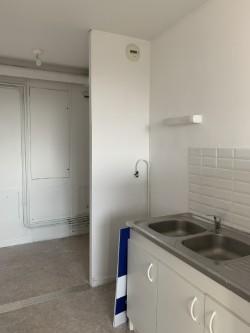 Appartement ancien - 70 m² - 3 pièces