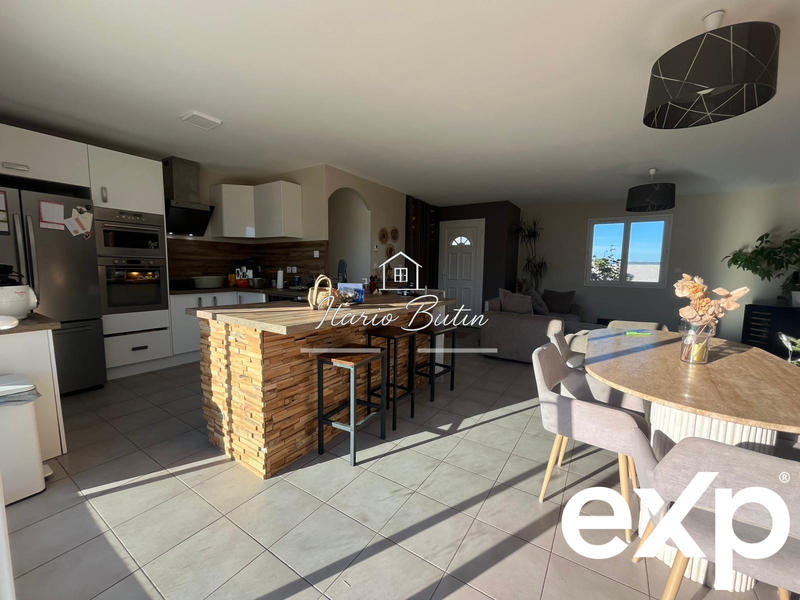 Villa - 132 m² - 8 pièces