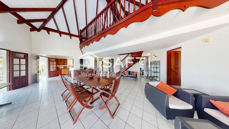 Villa - 210 m² - 7 pièces