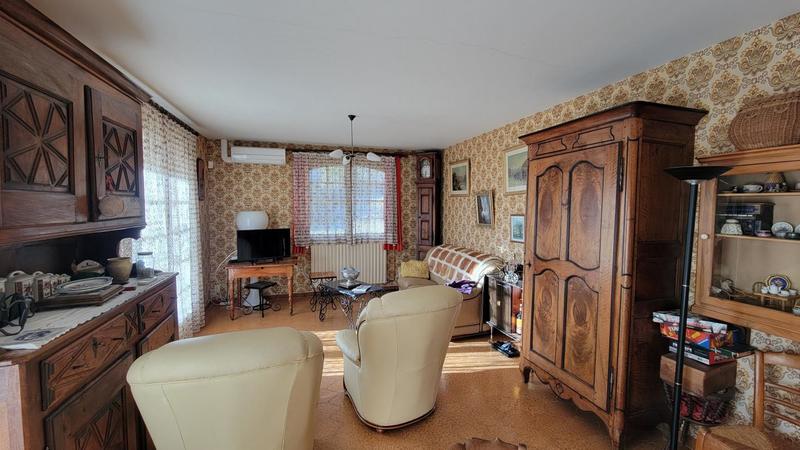 Maison - 241 m² - 6 pièces