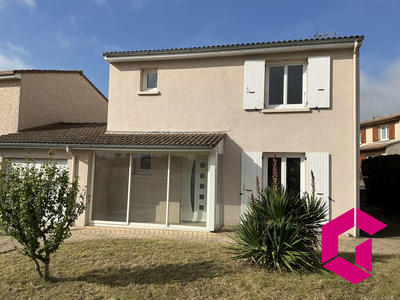 Maison - 111 m² - 6 pièces