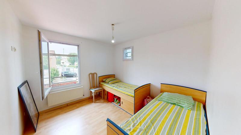 Maison - 121 m² - 4 pièces