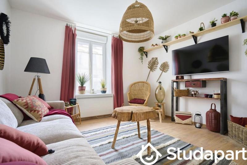 Chambre - 10 m² - 1 pièce