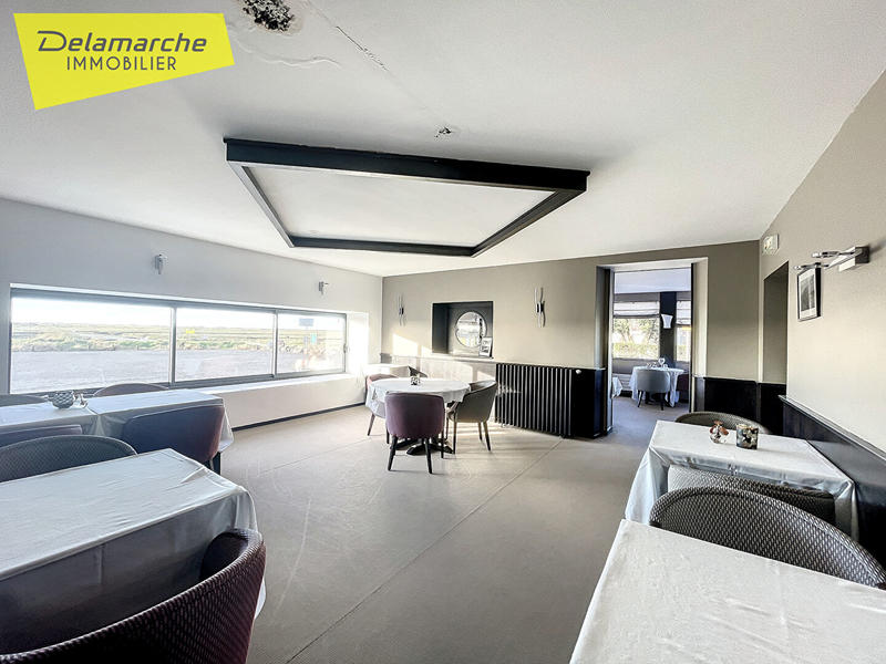 Maison - 265 m² - 9 pièces