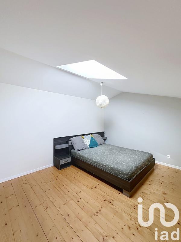 Maison - 238 m² - 8 pièces