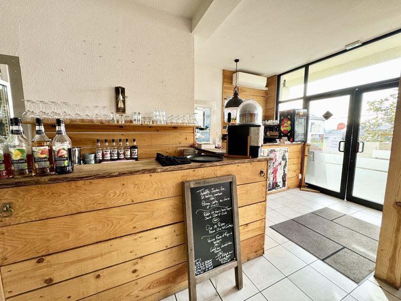 Local commercial - 88 m² - 2 pièces