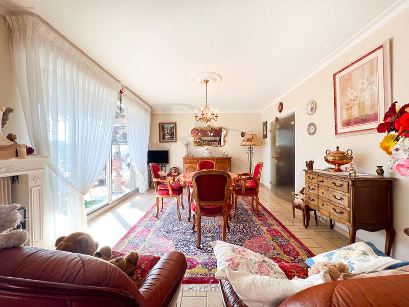 Appartement - 104 m² - 4 pièces