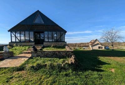 Corps de ferme - 385 m² - 17 pièces