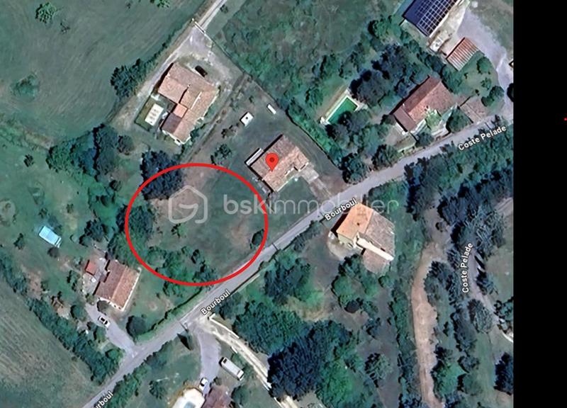 Terrain constructible - 920 m²