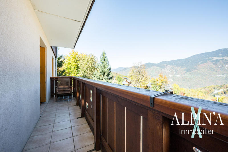 Appartement - 82 m² - 4 pièces