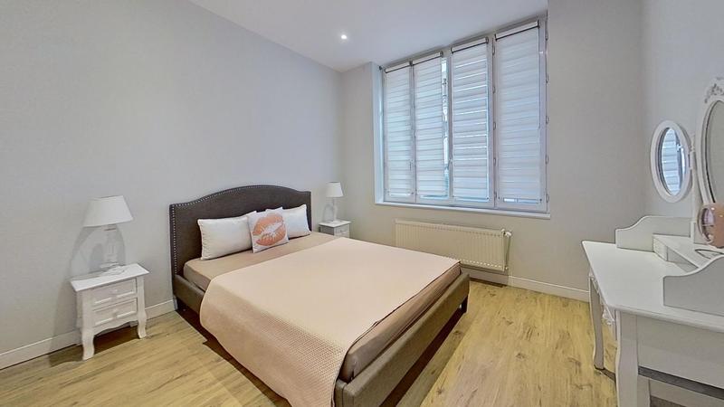 Appartement - 82 m² - 4 pièces