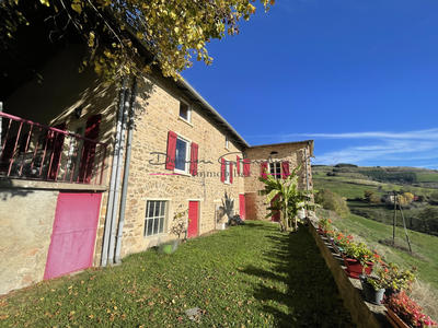 Maison - 96 m² - 4 pièces