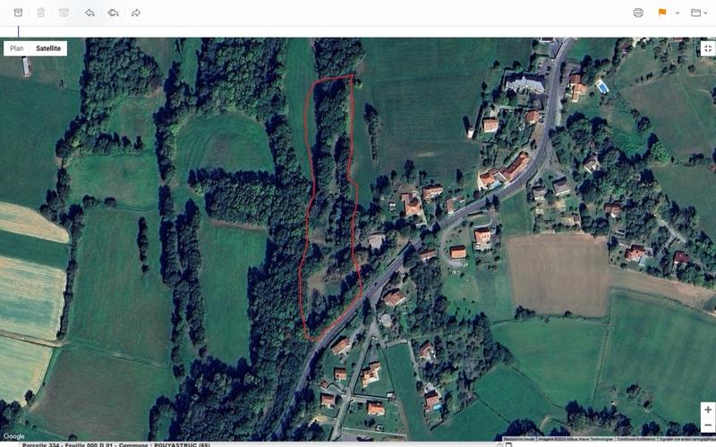 Terrain constructible - 2 247 m²