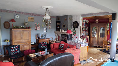 Maison - 185 m² - 8 pièces