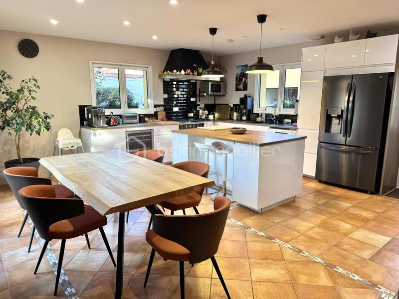 Pavillon - 178 m² - 6 pièces