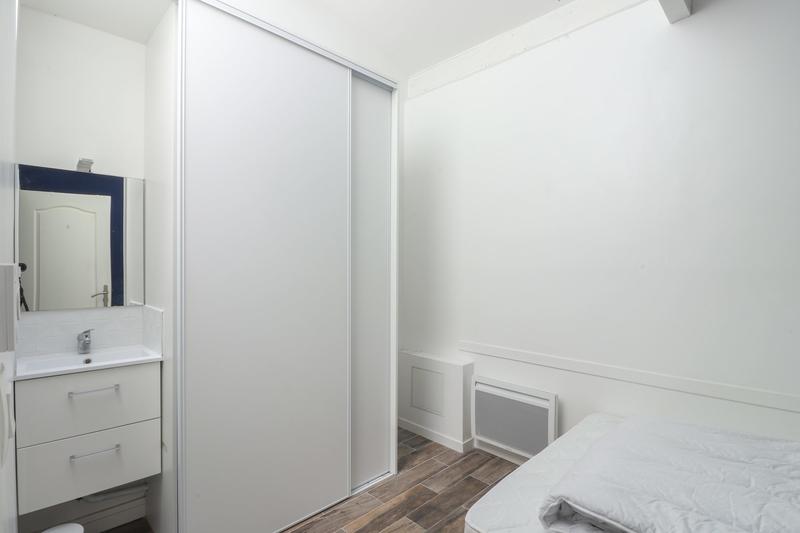 Maison - 185 m² - 13 pièces