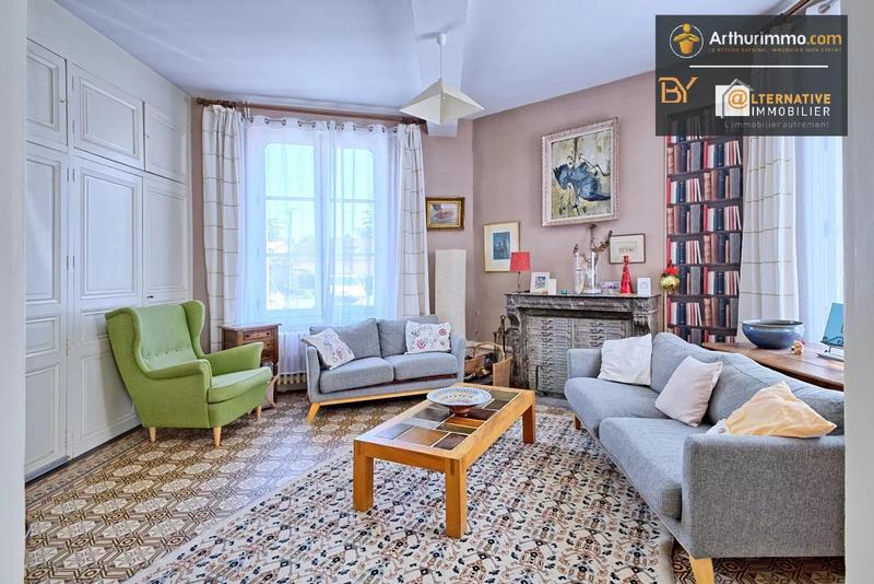 Maison - 292 m² - 12 pièces