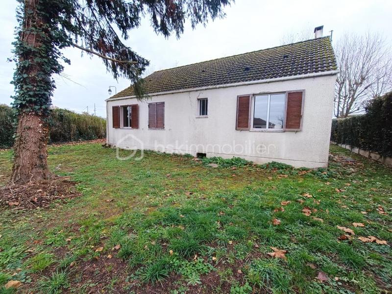 Maison traditionnelle - 90 m² - 4 pièces