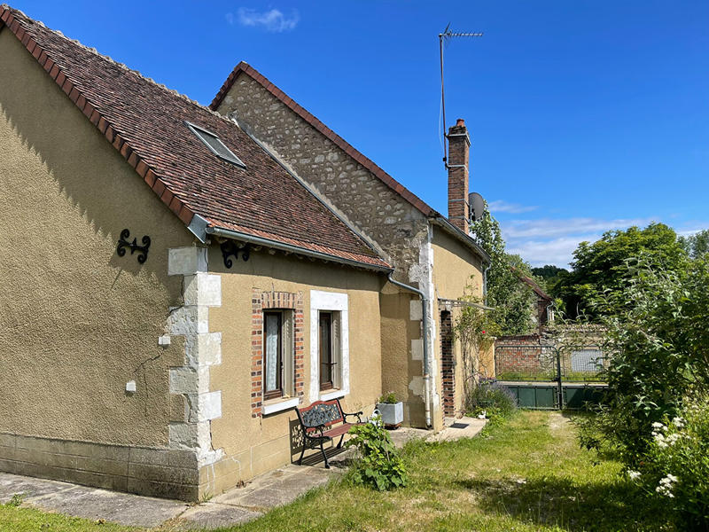 Maison de village - 80 m² - 4 pièces