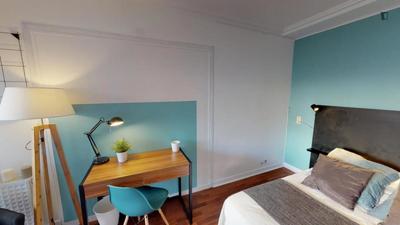 Chambre - 12 m² - 4 pièces
