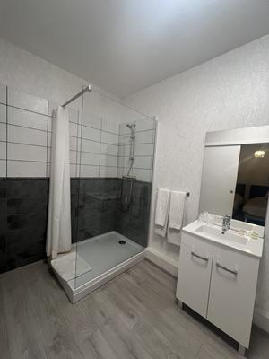 Local d'activités - 2 250 m²