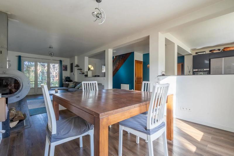 Maison - 177 m² - 7 pièces