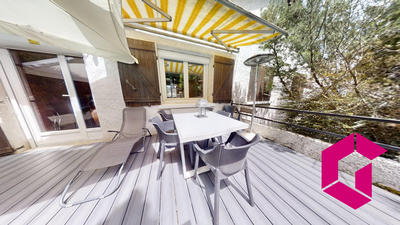 Maison - 88 m² - 5 pièces