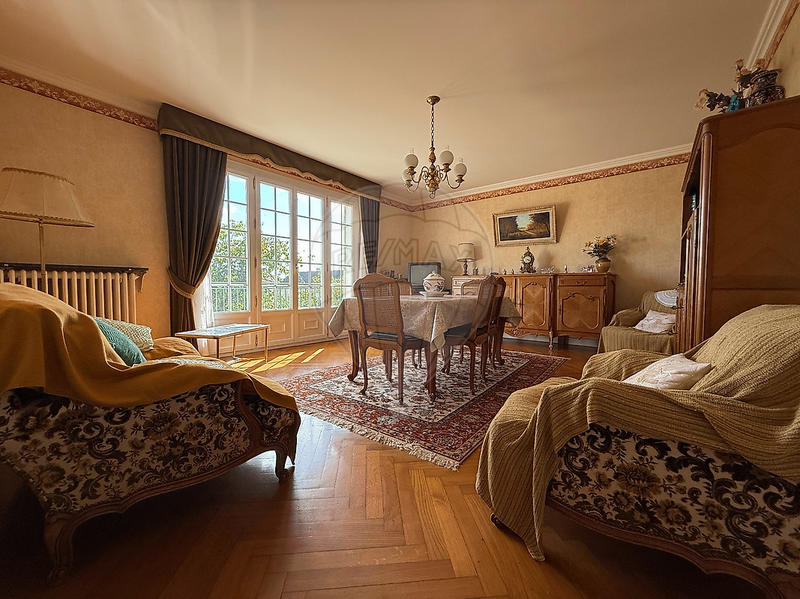 Maison - 105 m² - 5 pièces