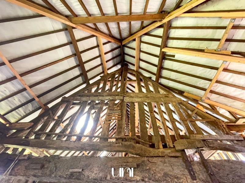 Maison - 260 m² - 1 pièce