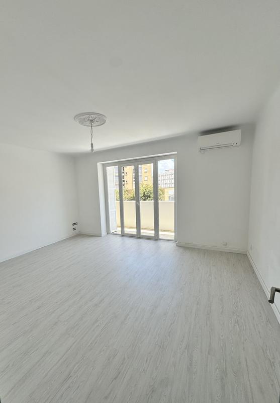 Appartement - 84 m² - 3 pièces