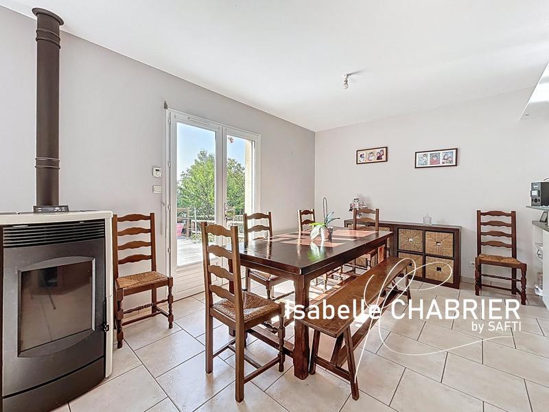 Maison - 107 m² - 4 pièces