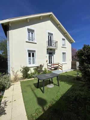 Maison de ville - 100 m² - 4 pièces