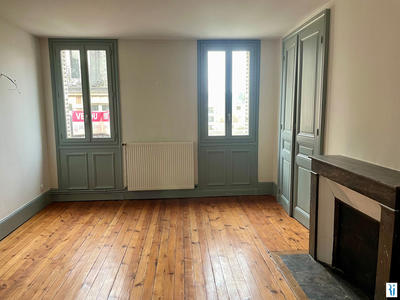 Appartement - 82 m² - 3 pièces