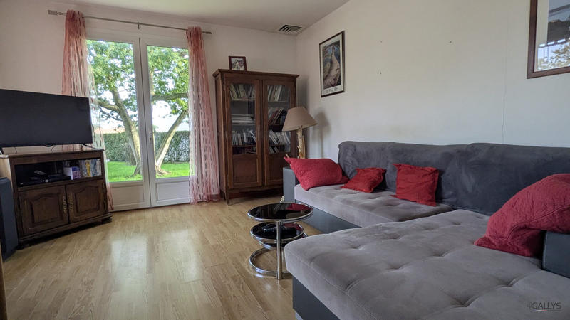 Maison - 90 m² - 5 pièces