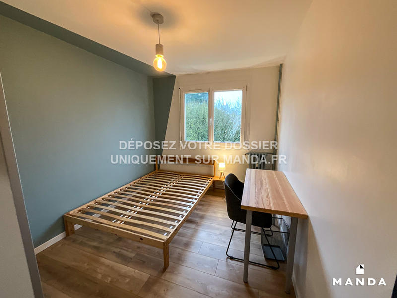 Chambre - 10 m² - 4 pièces