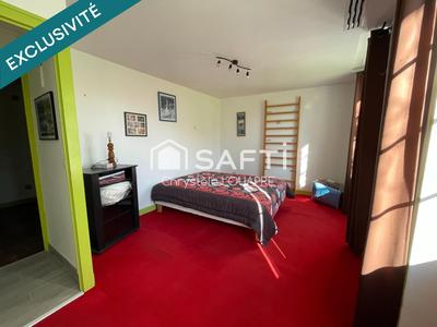 Maison - 307 m² - 9 pièces