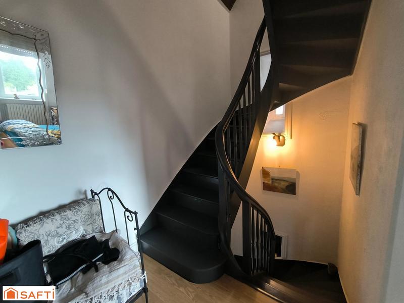 Maison - 127 m² - 7 pièces