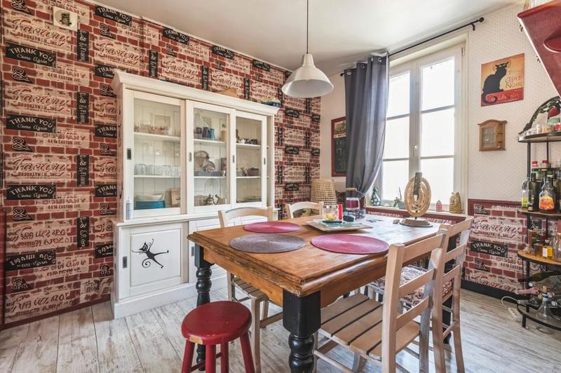 Maison - 145 m² - 7 pièces