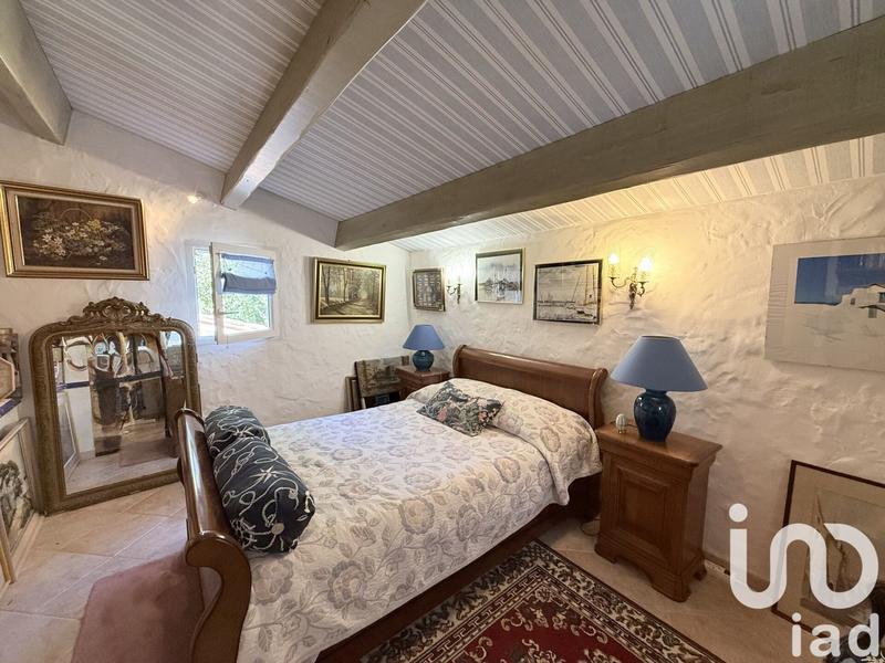 Maison - 280 m² - 8 pièces