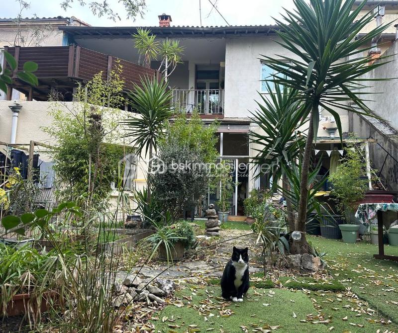 Appartement ancien - 112 m² - 4 pièces