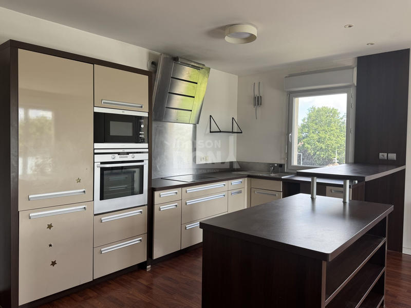 Appartement - 67 m² - 3 pièces