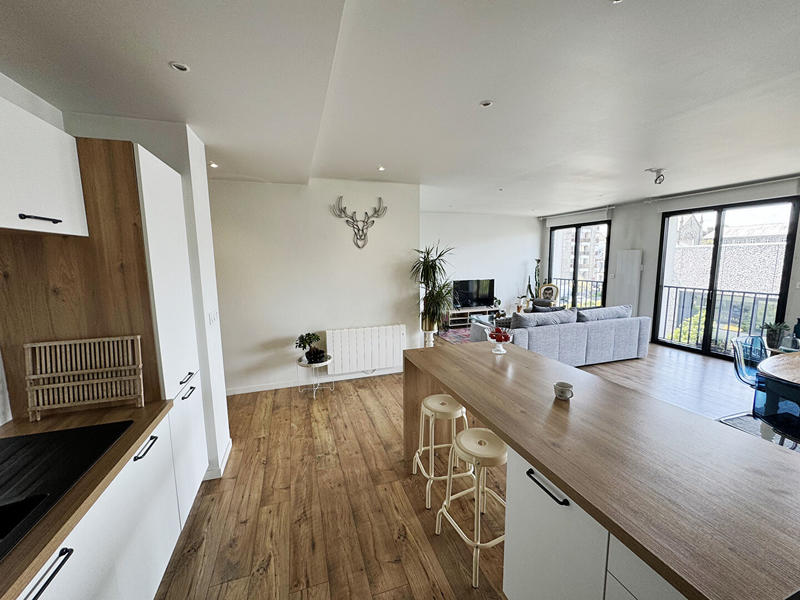 Appartement - 91 m² - 4 pièces