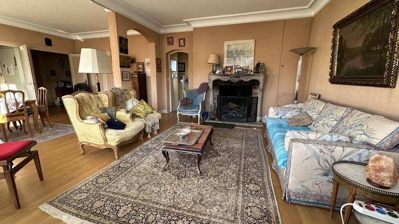 Appartement - 120 m² - 5 pièces