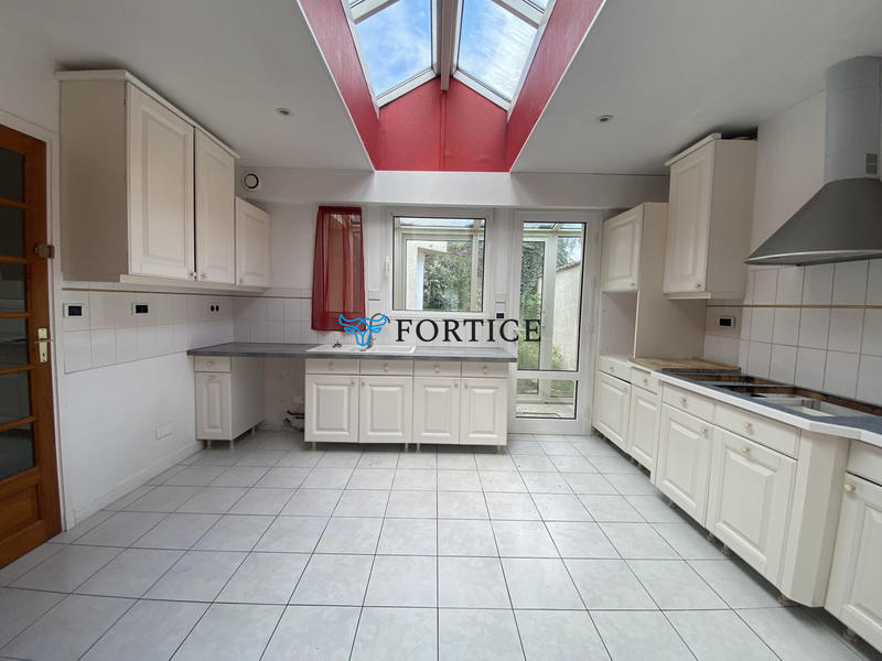 Maison - 164 m² - 6 pièces